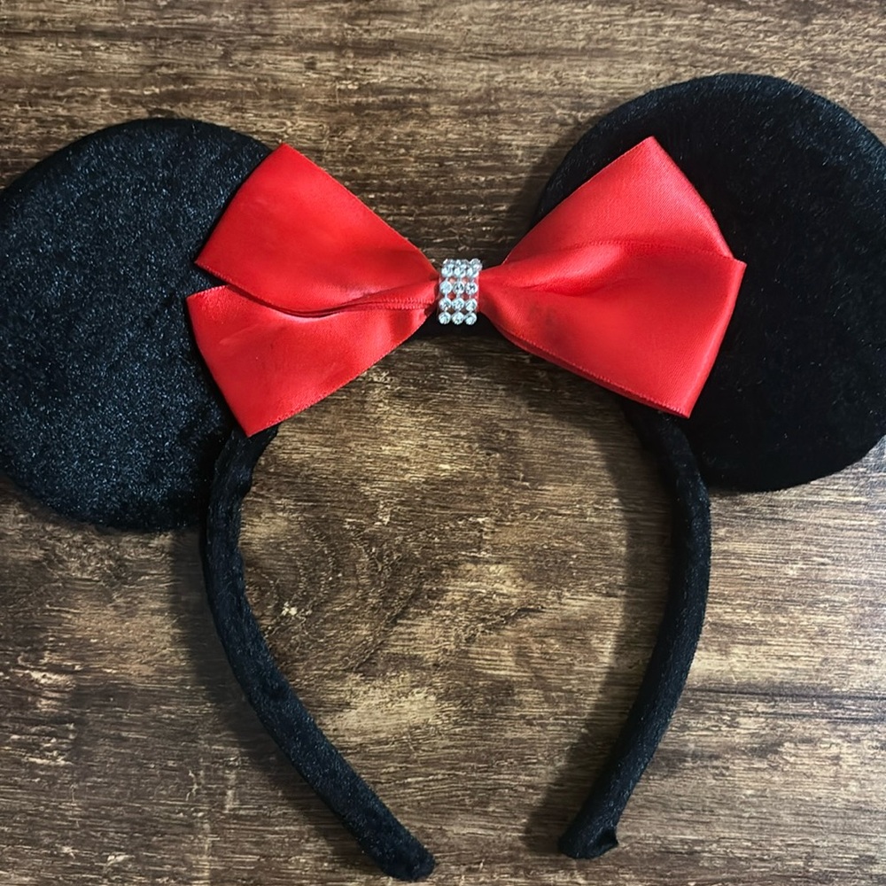 Black and Red Minnie Mouse Ears